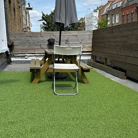 City Lodge Shadwell London Bagian luar foto