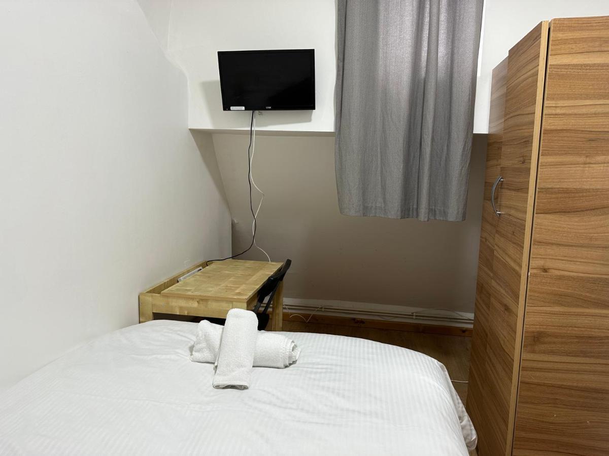 City Lodge Shadwell London Bagian luar foto