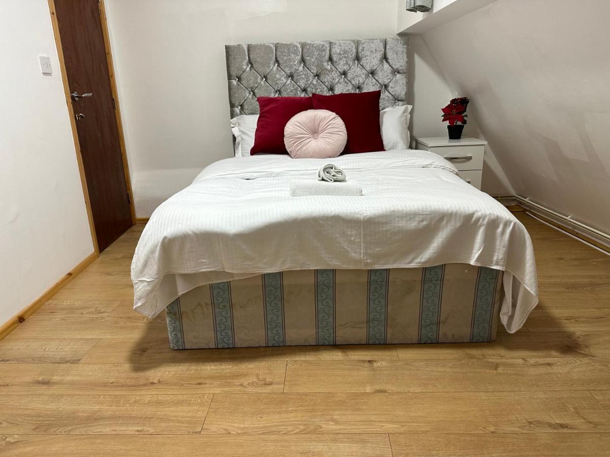 City Lodge Shadwell London Bagian luar foto